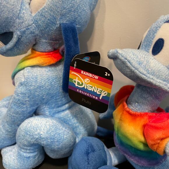 Disney New LOT OF 2 plush Pluto and Daisy rainbow scarf rainbow top bow pride - Picture 6 of 11
